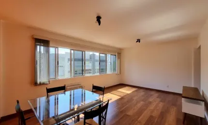 Apartamento com 1 suíte mais 1 quarto à venda no bairro Atiradores