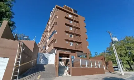 Apartamento com 1 suíte mais 1 quarto à venda no bairro Glória