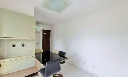 Apartamento semimobiliado com 2 quartos à venda no bairro anita garibaldi