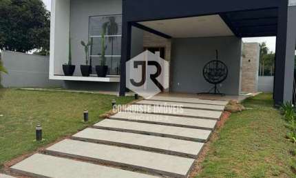 Excelente casa, dentro do loteamento fechado, com clube completo