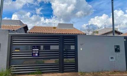 Casa com 1 quarto à venda na Das Embauvas, 387, Jardim Samambaia, Campo Grande