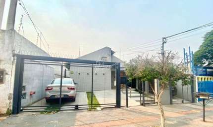Casa à venda na Treze De Junho, 48, Jardim dos Estados, Campo Grande