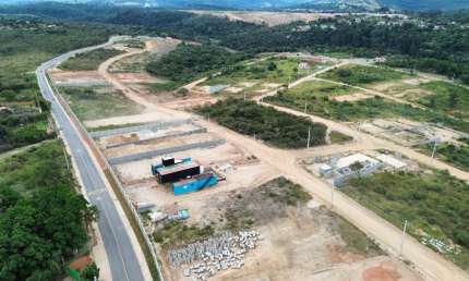 Terreno à venda na Rua Paulo Dias, 80, Figueiras, Alumínio