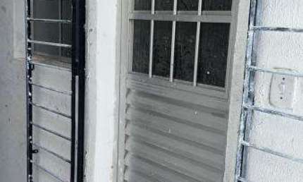KITNET R$ 600, CDU VARZEA , COM SALA COZINHA, BANHEIRO PROXIMO A AVENIDA