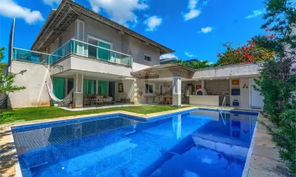Casa em condomínio fechado com 4 quartos à venda na Rua Professora Francisca Almeida de Sousa, 330, de Lourdes, Fortaleza