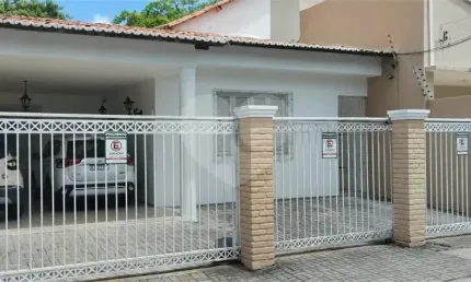 Casa com 4 quartos à venda na Rua Waldery Uchôa, 6, Benfica, Fortaleza