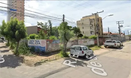 Terreno à venda na Rua Ministro Abner de Vasconcelos, 50, Sapiranga, Fortaleza