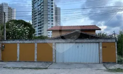 Casa com 3 quartos à venda na Rua Doutor Gilberto Studart, 3080, Manoel Dias Branco, Fortaleza