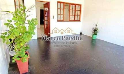 Oportunidade casa 2 dormitorios sendo uma suite,outro so dormitorio todos com moveis planejados sala para 3 ambientes, a area especial com churrasqeira.