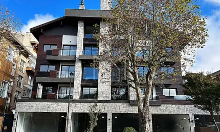 Apartamento com 1 quarto à venda na Avenida Osvaldo Aranha, 365, Centro, Canela, 52 m2 por R$ 979.000