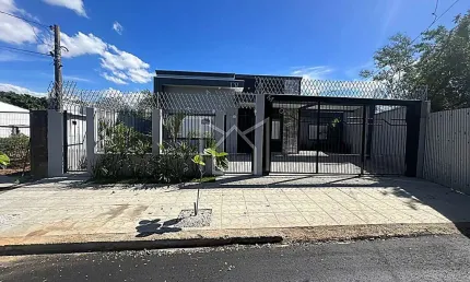 Casa à venda na Rua Avelino de Araújo, Nova Sapucaia, Sapucaia do Sul, 183 m2 por R$ 1.300.000