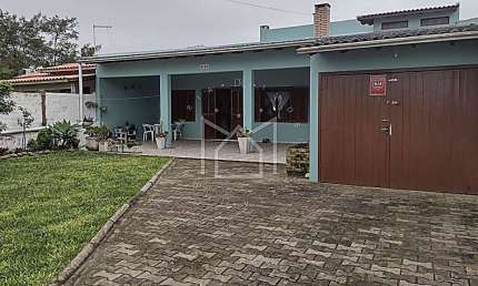 Casa com 3 quartos à venda na Avenida Mostardeiro, Centro, Cidreira, 180 m2 por R$ 286.200