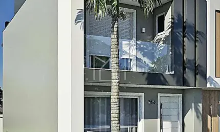 Casa com 3 quartos à venda na Rua Miryan Schmitt, 230, Oriço, Gravataí, 133 m2 por R$ 690.000