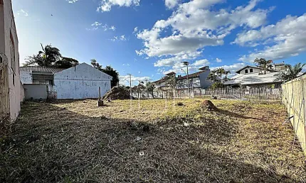 Terreno à venda na Rua Salvador Canelas Sobrinho, 300, Dom Feliciano, Gravataí por R$ 583.000