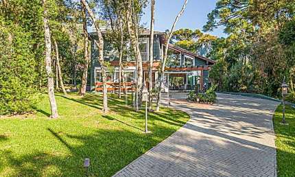 Casa com 4 quartos à venda na Rua Vinte E Oito, São José, Canela, 244 m2 por R$ 3.980.000