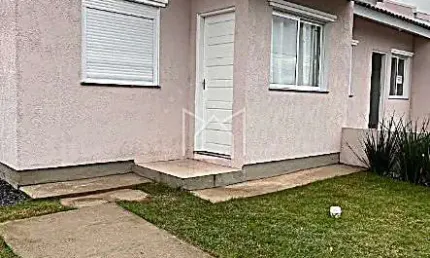 Casa em condomínio fechado com 2 quartos à venda na Rua Porto Alegre, 377, Mato Alto, Gravataí, 44 m2 por R$ 200.000