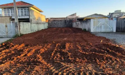 Terreno à venda na Avenida Vinte e Nove de Abril, Brejatuba, Guaratuba