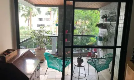 Apartamento com 3 quartos à venda na Rua Cristiano Viana, 671, Cerqueira César, São Paulo por R$ 1.400.000