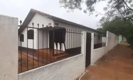 Casa com 3 quartos à venda na Rua Rio Grande do Norte, 1520, Jardim Alvorada, Maringá por R$ 439.000