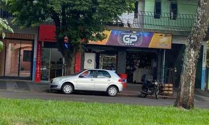 Sala comercial com 2 salas à venda na Avenida Tuiuti, Parque Residencial Tuiuti, Maringá, 371 m2 por R$ 1.600.000