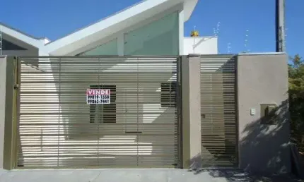 Casa com 3 quartos à venda na Rua Pioneiro José Borin, 86, Jardim Paulista, Maringá, 105 m2 por R$ 400.000