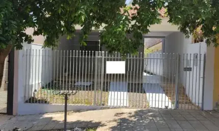 Casa com 2 quartos à venda na Rua Emílio Beltrami Filho, Parque da Gávea, Maringá por R$ 430.000