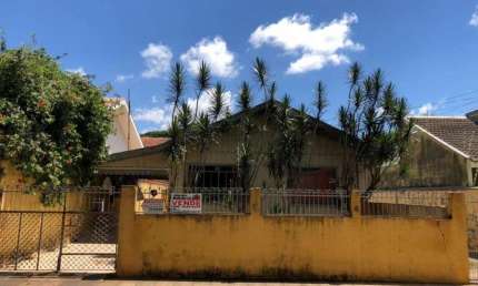 Casa com 6 quartos à venda na Rua Garibaldi, Vila Nova, Maringá por R$ 500.000