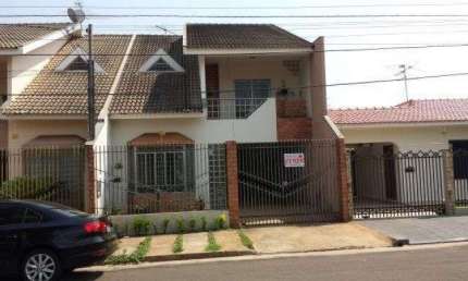 Casa com 3 quartos à venda na Rua Doutor Antonio de Azevedo, 138, Jardim Monte Carlo, Maringá, 215 m2 por R$ 650.000