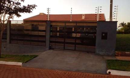 Casa em condomínio fechado com 3 quartos à venda na Rua Dcamargo, Zona Rural, Doutor Camargo por R$ 380.000