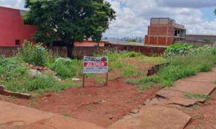 Terreno comercial para alugar na Avenida Naihma Name, 379, Jardim Olímpico, Maringá por R$ 500
