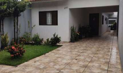 Casa com 2 quartos à venda na Rua Pioneiro Ismael Miles, Conjunto Habitacional Céu Azul, Maringá por R$ 350.000
