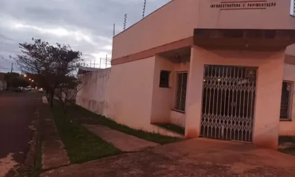 Sala comercial à venda na avenida mandacaru, residencial ícaro, maringá por r$ 750.000