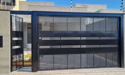 Casa com 3 quartos à venda na Rua Pioneiro Rafael Fenato, Parque Residencial Cidade Nova, Maringá por R$ 750.000