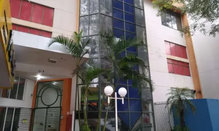 Prédio com 12 salas para alugar na Rua Luiz Gama, 149, Zona 04, Maringá, 300 m2 por R$ 8.000