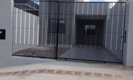 Casa com 3 quartos à venda na Rua Universo, Jardim Universo, Maringá por R$ 360.000