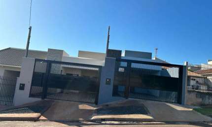 Casa com 3 quartos à venda na Rua Natividade Regina Brianezi, Jardim Aurora, Maringá por R$ 420.000