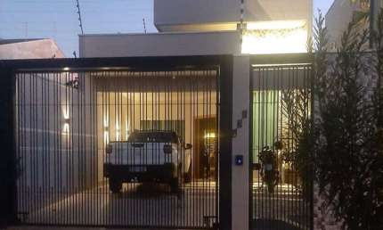 Casa com 3 quartos à venda na Rua Alcides Antônio Faian, Parque Residencial Patrícia, Maringá, 117 m2 por R$ 660.000