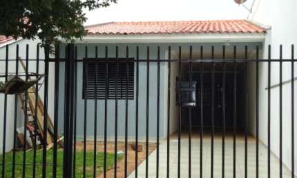 Casa com 2 quartos à venda na Rua Pioneiro Sebastião Alves, 708, Jardim Paris III, Maringá, 100 m2 por R$ 300.000