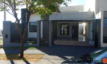 Casa com 3 quartos à venda na Rua Albertino Bento Ribeiro, 46, Jardim Oriental, Maringá