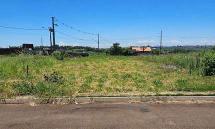 Terreno a venda  no bairro Jardim Colombo (Distrito São Domingos)- 300M2