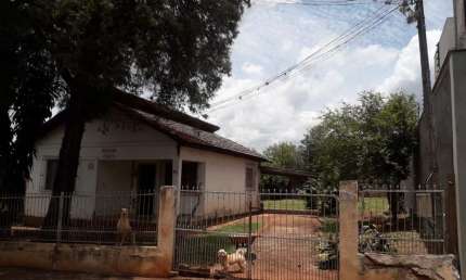 Terreno à venda na Rua Clóvis Bevilaqua, Zona 04, Maringá