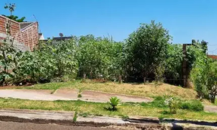 Terreno comercial à venda na Avenida Naihma Name, Jardim Olímpico, Maringá por R$ 195.000