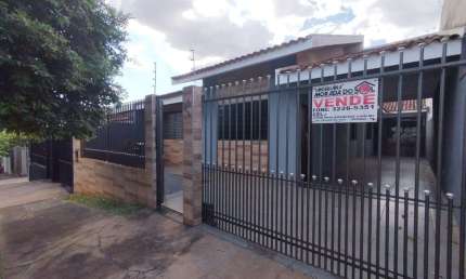Casa com 3 quartos à venda na Rua Nelson Paludeti, 166, Jardim Oriental, Maringá