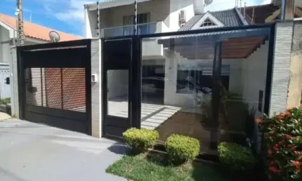 Casa com 3 quartos à venda na Rua Pioneira Regina Marson Badan, Jardim Iguaçu, Maringá