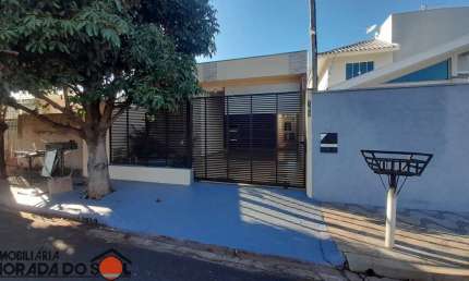 Casa com 3 quartos para alugar na Rua Pioneiro Carlos Poppi, 762, Jardim Liberdade, Maringá