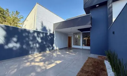 Casa com 3 quartos à venda na Avenida das Grevíleas, Parque das Grevíleas, Maringá