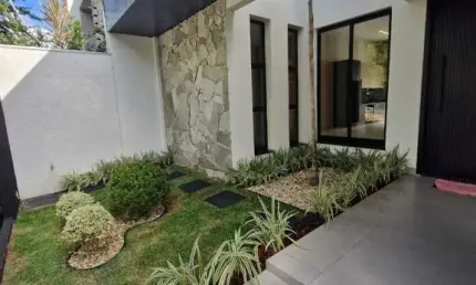 Casa com 3 quartos à venda na Rua Isaura Fernandes Valadares, Jardim Itália, Maringá