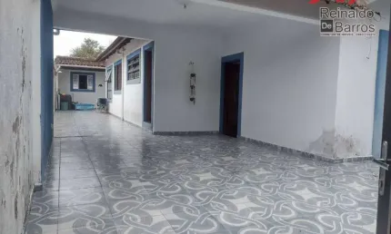 Sobrado com 4 dormitórios à venda por R$ 700.000 - Jardim Ivoty - Itanhaém/SP