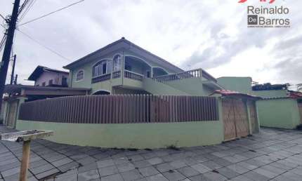 Sobrado com 3 dormitórios à venda, 322 m² por R$ 590.000,00 - Nova Itanhaém - Itanhaém/SP