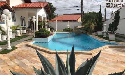 Casa à venda por R$ 1.200.000,00 - Centro - Itanhaém/SP